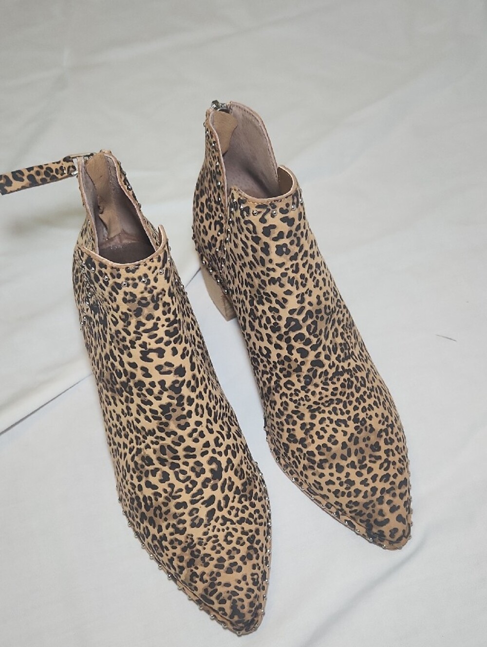 Dolce Vita Leopard Print Pointed Ankle Booties - Brown/Black - Picture 3 of 3